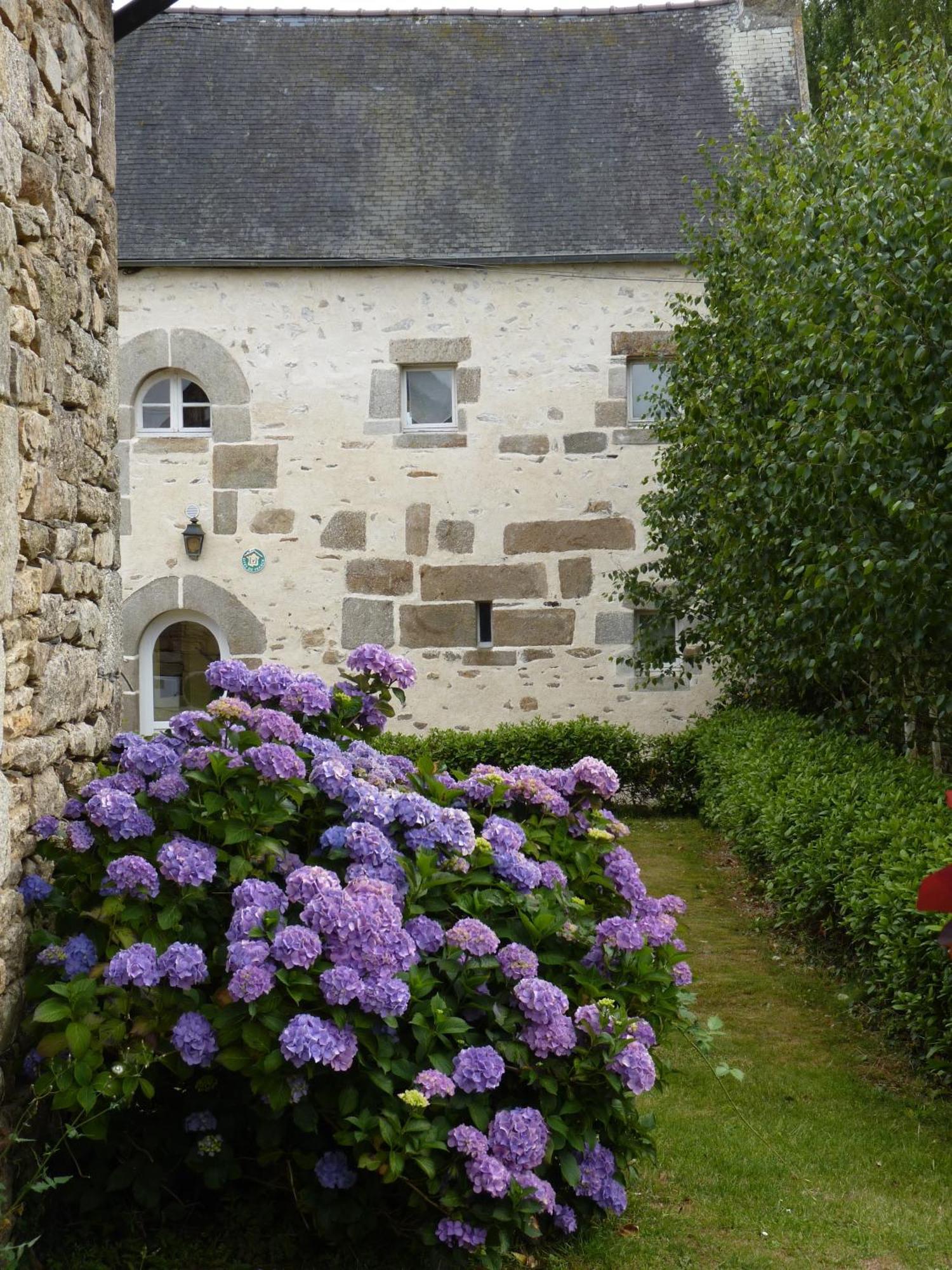 Gites De La Haie Plouégat-Moysan Kültér fotó